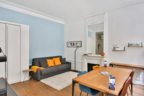 Typical studio close to Eiffel Tower and Arc de Triomphe in Paris - Welkeys